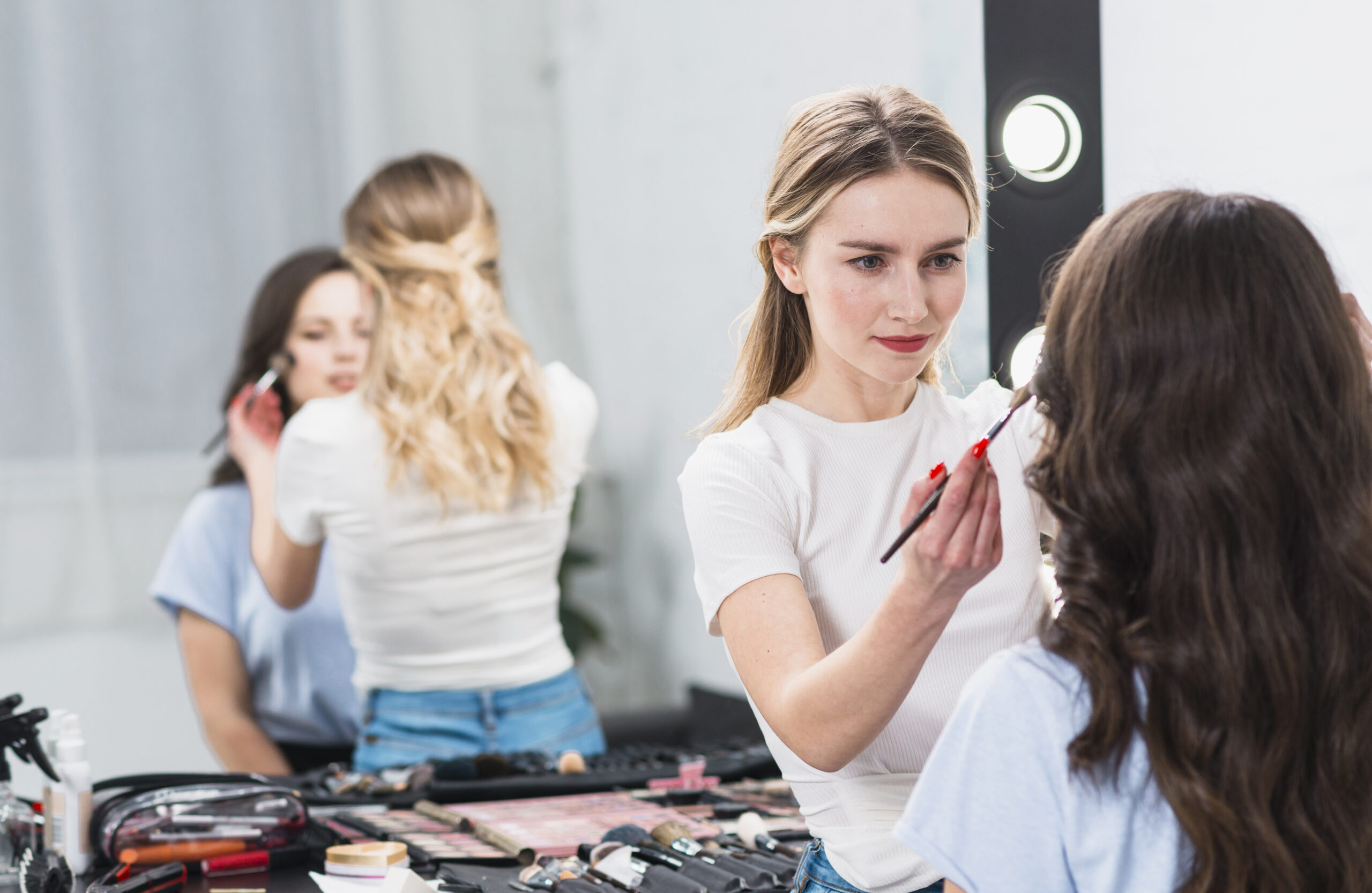 Professional Makeup Artist Course | FREE